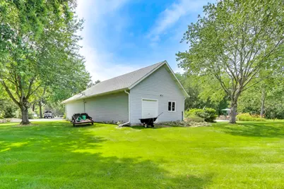 38W064 Tanglewood Drive, Batavia, IL 60510 - Photo 45