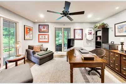 38W064 Tanglewood Drive, Batavia, IL 60510 - Photo 3