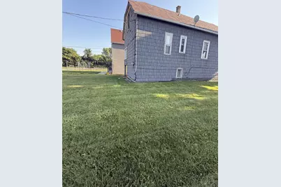 9353 S Yates Boulevard, Chicago, IL 60617 - Photo 3