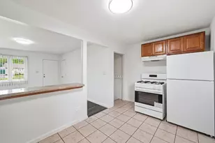 2123 N McAree Rd, Waukegan, IL 60087 - Photo 3