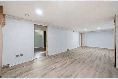 2123 N McAree Road, Waukegan, IL 60087 - Photo 13