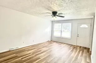 730 Woodlawn Ave, Rockford, IL 61103 - Photo 9