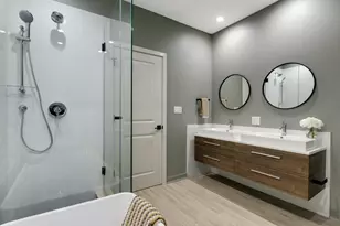 6033 W North Ave, Oak Park, IL 60302 - Photo 17