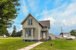 101 West St, Monroe Center, IL 61052 - Photo 1