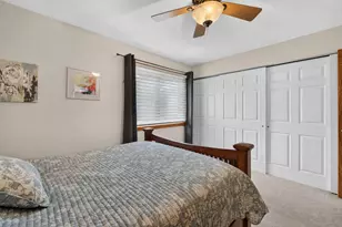 909 Shorewood Dr, Bartlett, IL 60103 - Photo 13