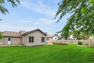 909 Shorewood Dr, Bartlett, IL 60103 - Photo 17