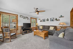 909 Shorewood Dr, Bartlett, IL 60103 - Photo 11