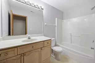 1141 Greenwood Cir, Woodstock, IL 60098 - Photo 13