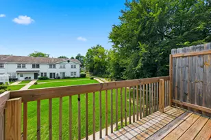1141 Greenwood Cir, Woodstock, IL 60098 - Photo 9