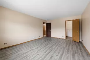 1141 Greenwood Cir, Woodstock, IL 60098 - Photo 11