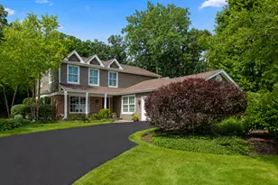 6 Deer Run, Lincolnshire, IL 60069 - Photo 1