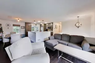 2167 Midhurst Rd, Downers Grove, IL 60516 - Photo 5