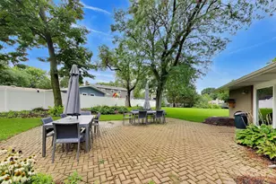 2167 Midhurst Rd, Downers Grove, IL 60516 - Photo 39