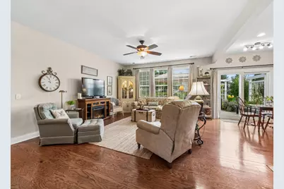 2751 Beacon Point Circle, Elgin, IL 60124 - Photo 7