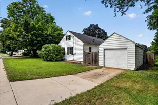 961 W Jefferson Dr, Freeport, IL 61032 - Photo 5