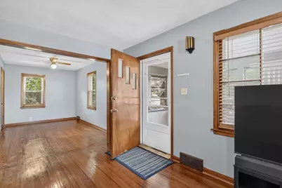 961 W Jefferson Drive, Freeport, IL 61032 - Photo 9