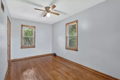 961 W Jefferson Drive, Freeport, IL 61032 - Photo 15
