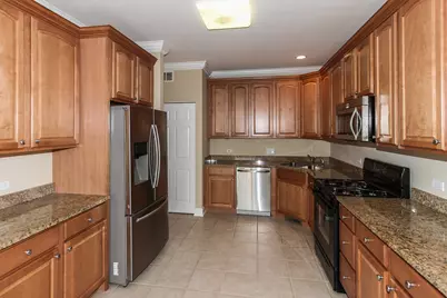 449 N Bay Tree Circle, Vernon Hills, IL 60061 - Photo 11