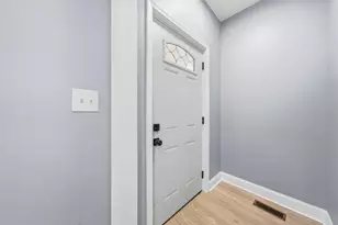 1118 Thomas Ave, Forest Park, IL 60130 - Photo 3
