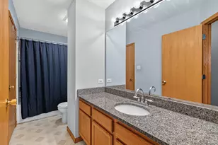 2325 Graystone Dr, Joliet, IL 60431 - Photo 15