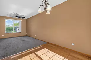 2325 Graystone Dr, Joliet, IL 60431 - Photo 7