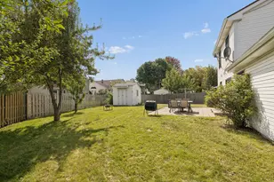 556 Foxford Rd, Bartlett, IL 60103 - Photo 21