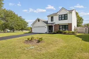 556 Foxford Rd, Bartlett, IL 60103 - Photo 19