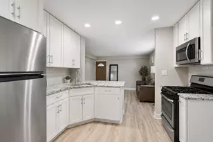 17204 71st Ave, Tinley Park, IL 60477 - Photo 5