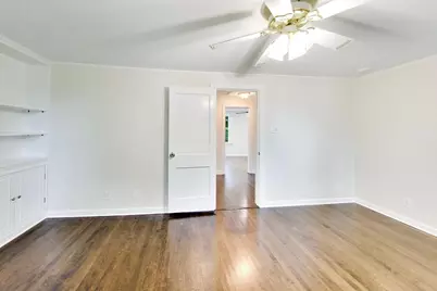315 Douglas Avenue, Waukegan, IL 60085 - Photo 19
