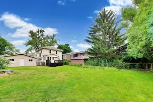 315 Douglas Ave, Waukegan, IL 60085 - Photo 35