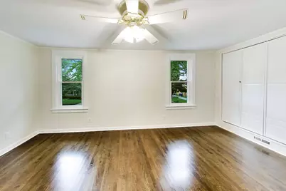 315 Douglas Avenue, Waukegan, IL 60085 - Photo 17