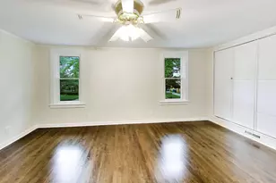 315 Douglas Ave, Waukegan, IL 60085 - Photo 17