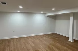 7229 N Campbell Ave, Chicago, IL 60645 - Photo 11
