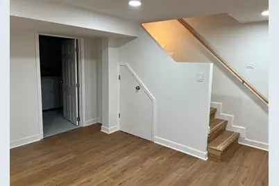 7229 N Campbell Avenue, Chicago, IL 60645 - Photo 9