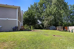 2562 N Lancaster Ln, Round Lake Beach, IL 60073 - Photo 21