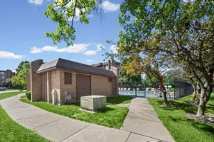 1795 Lake Cook Rd, Highland Park, IL 60035 - Photo 23