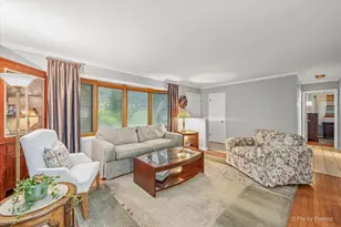 12 Oak Dr, Oakwood Hills, IL 60013 - Photo 5
