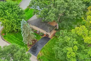 12 Oak Dr, Oakwood Hills, IL 60013 - Photo 25