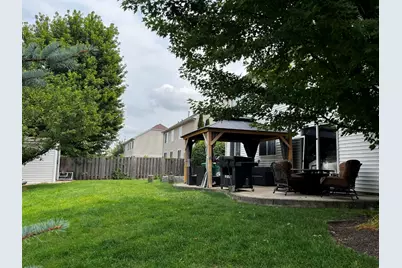 8305 Waterbury Drive, Joliet, IL 60431 - Photo 15