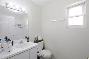 518 N May St, Chicago, IL 60642 - Photo 11