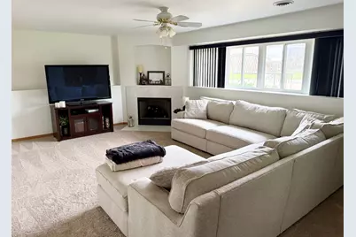 728 Steamboat Court, Ottawa, IL 61350 - Photo 7