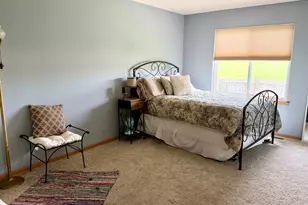 728 Steamboat Ct, Ottawa, IL 61350 - Photo 11