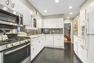 10024 S Leavitt St, Chicago, IL 60643 - Photo 13
