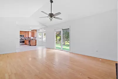 [Address not provided], Gurnee, IL 60031 - Photo 7