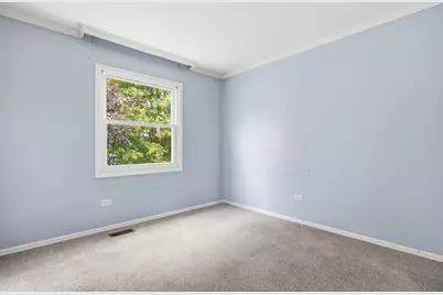 [Address not provided], Gurnee, IL 60031 - Photo 13