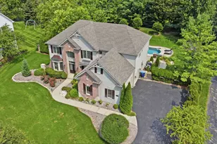 3818 Grand View Ct, Saint Charles, IL 60175 - Photo 5