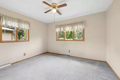 209 Alfred Drive, Sycamore, IL 60178 - Photo 15