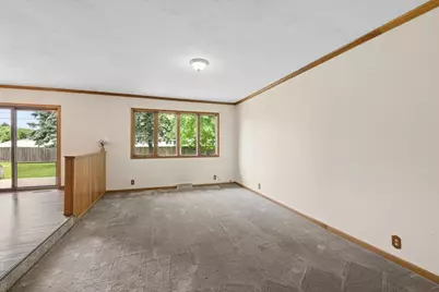 209 Alfred Drive, Sycamore, IL 60178 - Photo 5