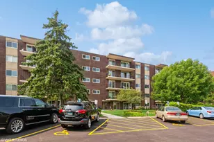 5300 Walnut Ave, Downers Grove, IL 60515 - Photo 1