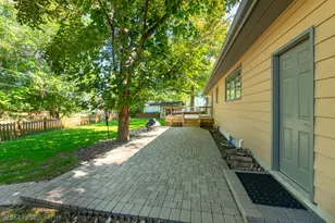 668 S Circle Ave, Port Barrington, IL 60010 - Photo 27
